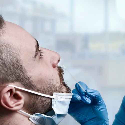 Examen PCR Influenza A y B con orden médica: diagnóstico preciso y temprano de gripe A y B. Resultados confiables para un tratamiento adecuado.